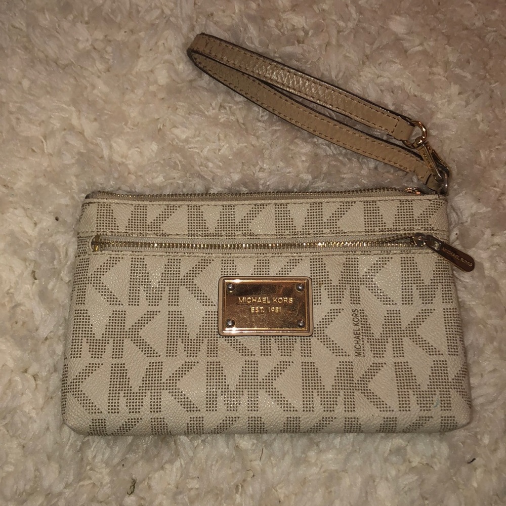 MK wristlet